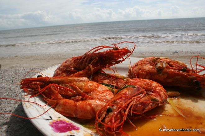 Prawns glazed in honey at the Crab Shack in Koh Kong