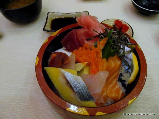 A bowl of chirashi at Kanji, Phnom Penh