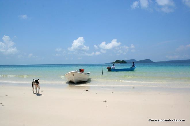 A stunning view of Long Set Beach on Koh Rong