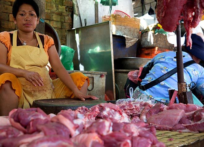 Selling Meat on Christmas Day