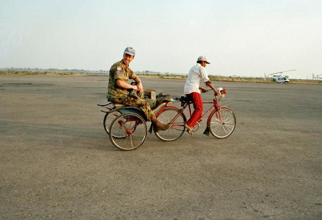 An Australian soldier about to board an UNTAC helicopter, Phnom Penh, 1993.