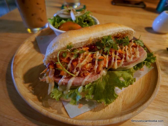 Banh Mi & Bros sandwich, Phnom Penh