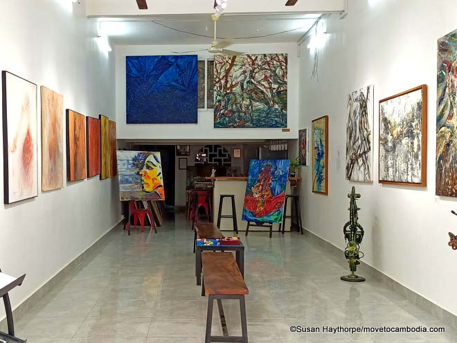 The groove is in the art at Phnom Penh galleries – Move to Cambodia