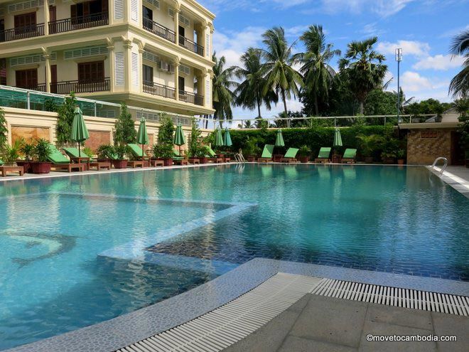 Classy-Hotel-Battambang-pool