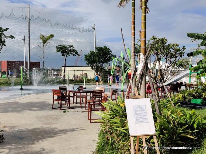 Coconuts Park Splashpad Phnom Penh