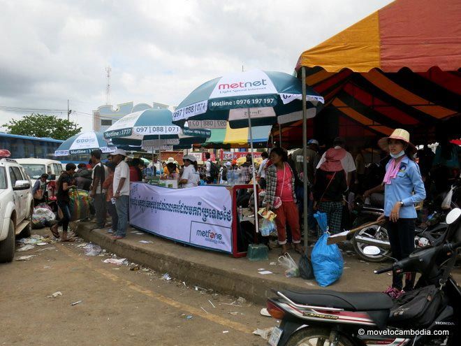 Poipet Cambodian refugees SIM cards