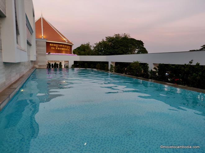 the pool at the Ibis Styles Siem Reap