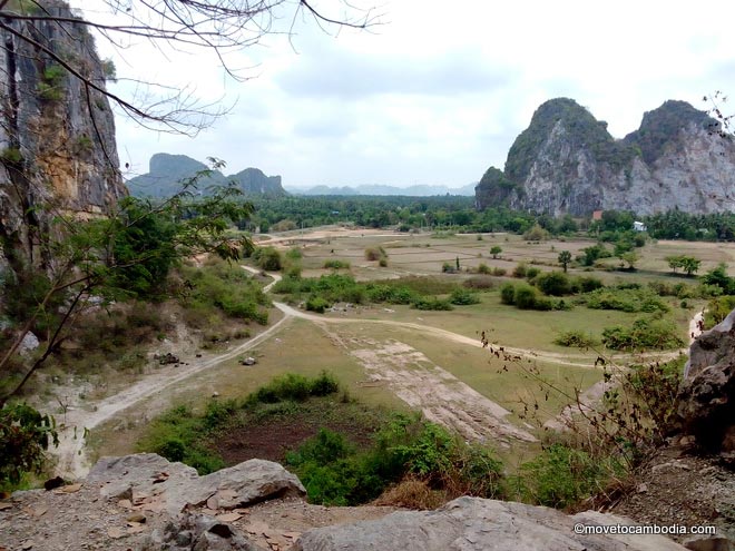 Kampong Trach water caves