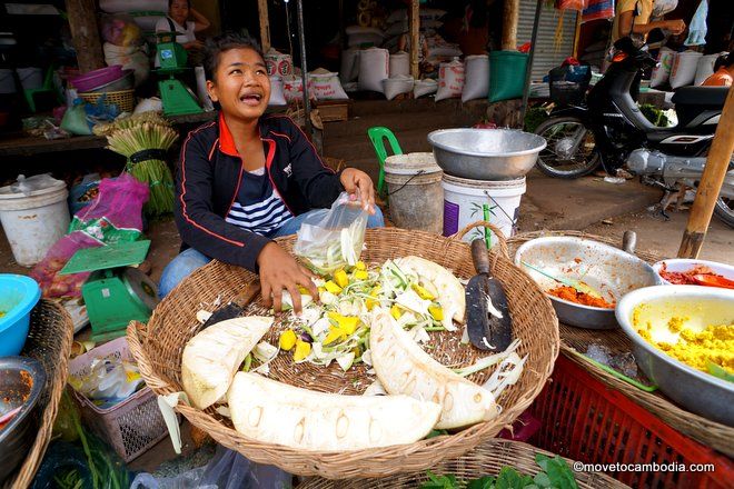 Siem Reap market food tour