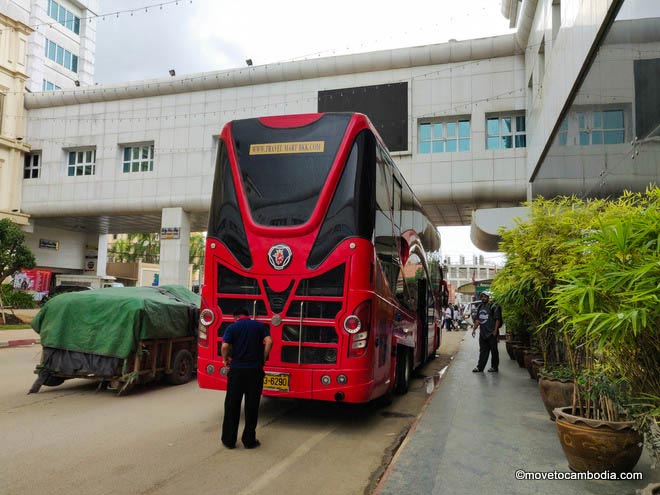 Travelmart Bangkok bus at Poipet