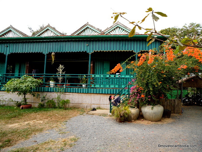 Snow's Bar in Kampot