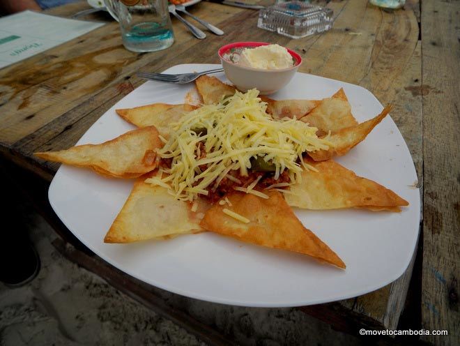 nachos at Bong's Koh Rong